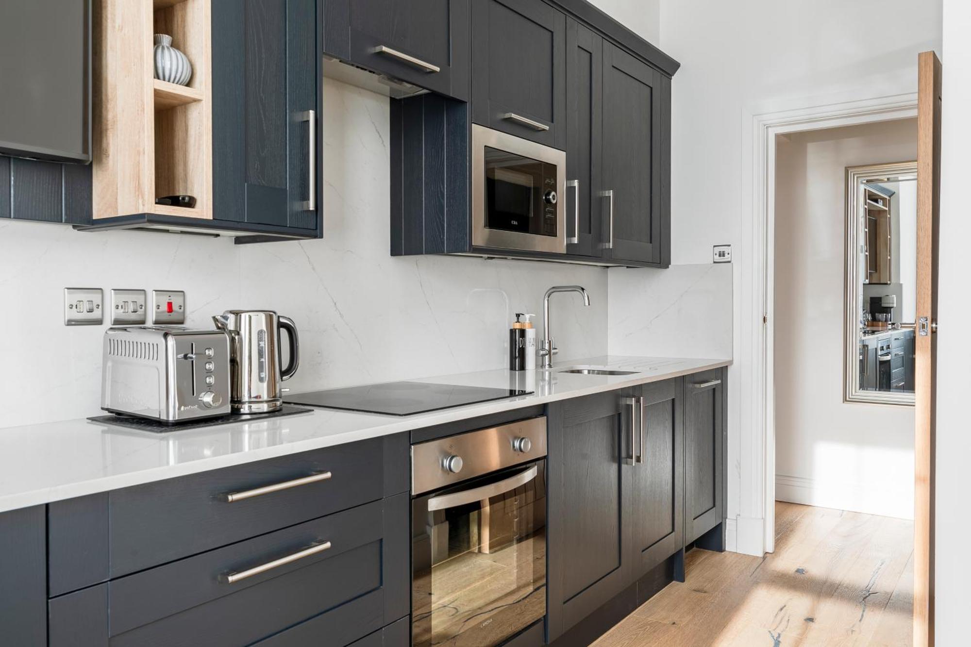 Modern Aptmt, 2 Stops To Central London, Smart Lock, Netflix Ealing Luaran gambar