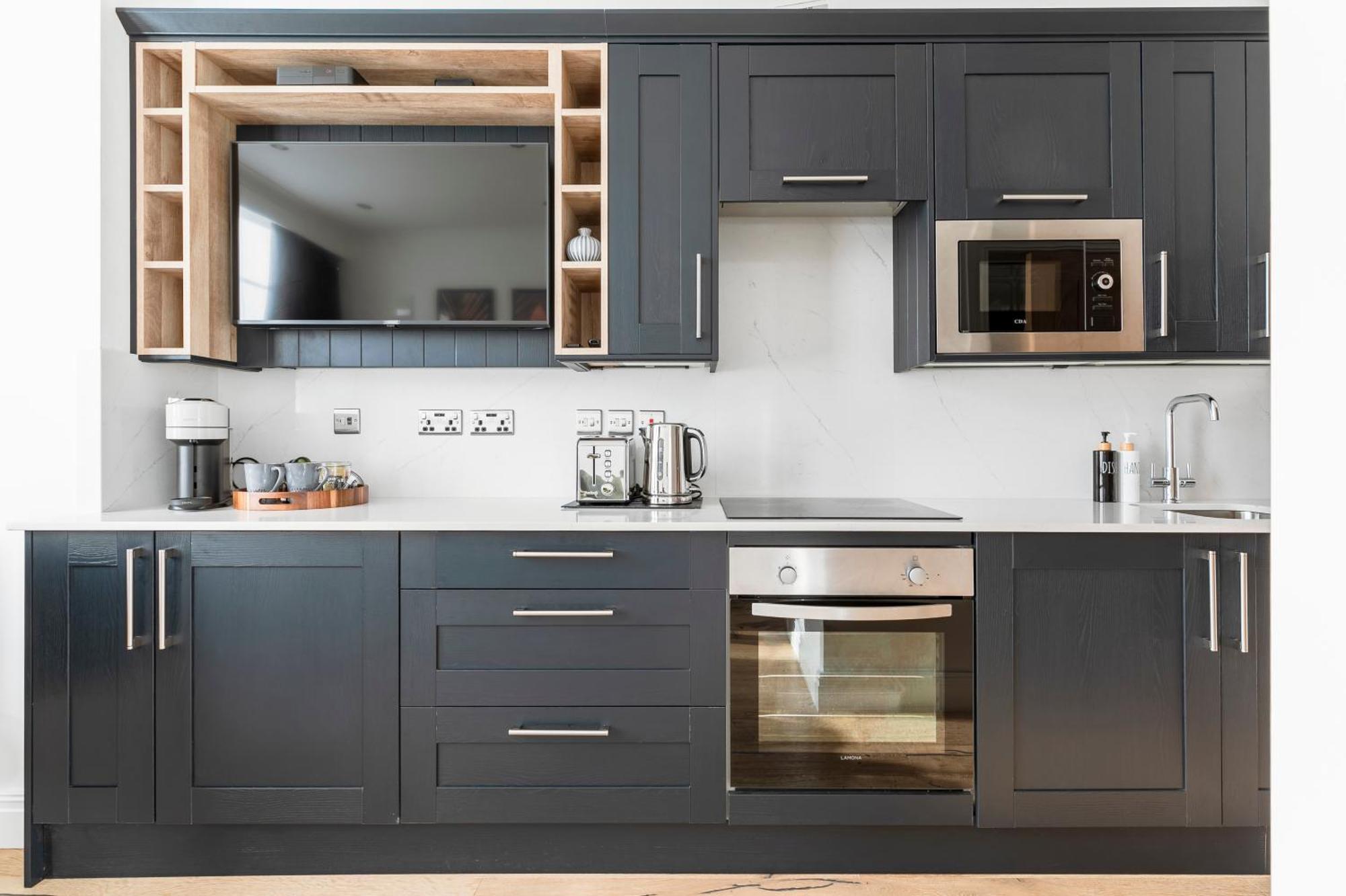 Modern Aptmt, 2 Stops To Central London, Smart Lock, Netflix Ealing Luaran gambar
